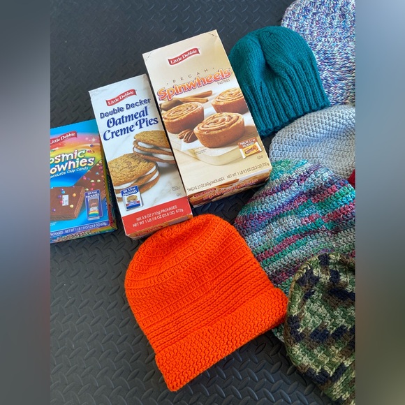 New Handmade Adult/Teen Lime Green Crochet Hat - Picture 12 of 12